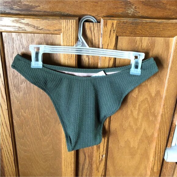 NWT J Crew Textured Curved Waist Cheeky Bikini Bottom Safari Green Size M - Picture 4 of 8